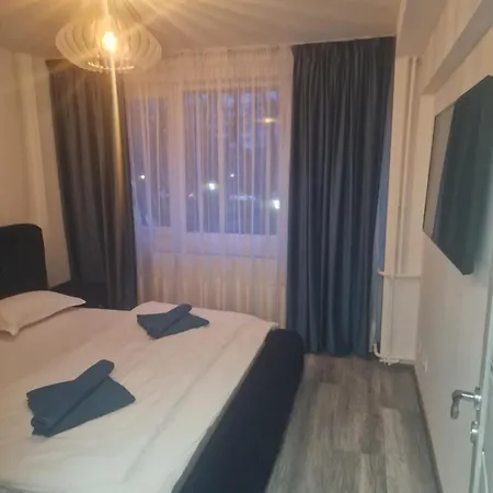 Ely'S Apartament Deluxe Bucharest Exterior photo